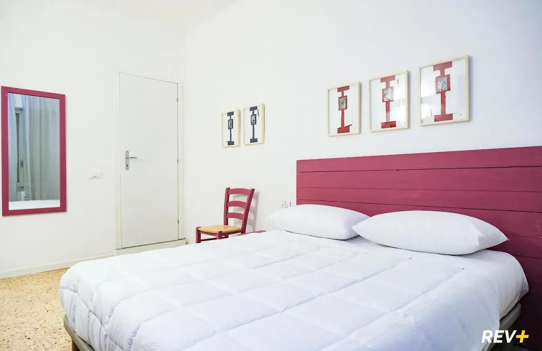 Lia Art Hotel-1